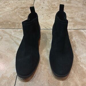 Hardly worn black suede/leather booties